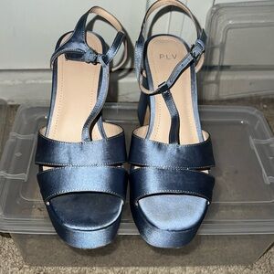 Pour La Victoire (PLV) shoes size 6.5